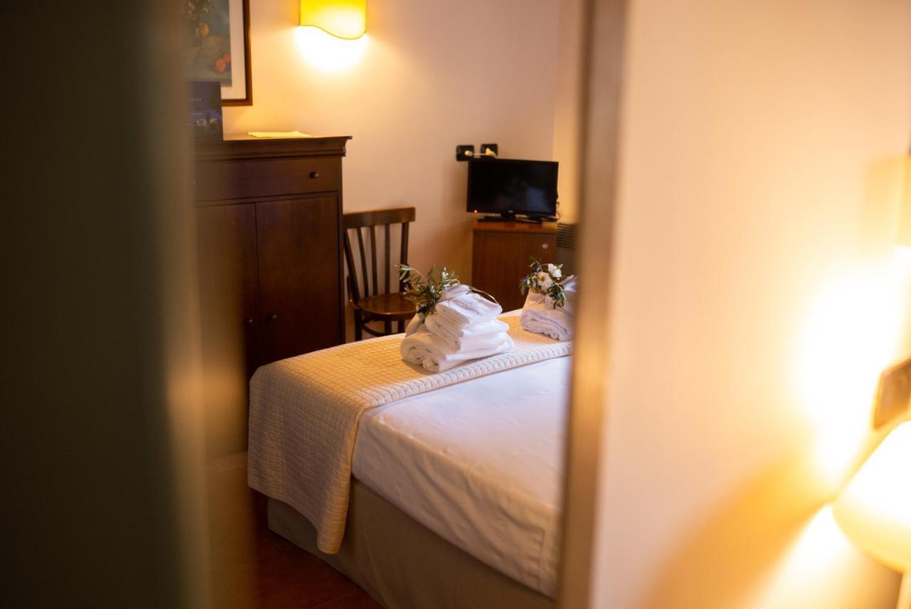 Masseria Montepaolo Dimora Di Charme Farm stay Conversano